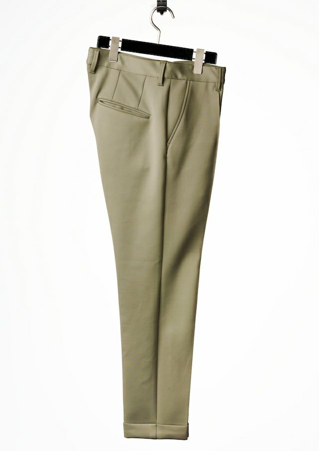 Y1 1piu1uguale3 CREASE SLACKS ［KHAKI］XL CREASE SLACKS FLAGSHIP STORE LIMITED |1PIU1UGUALE3(ウノ ピゥ ウノ